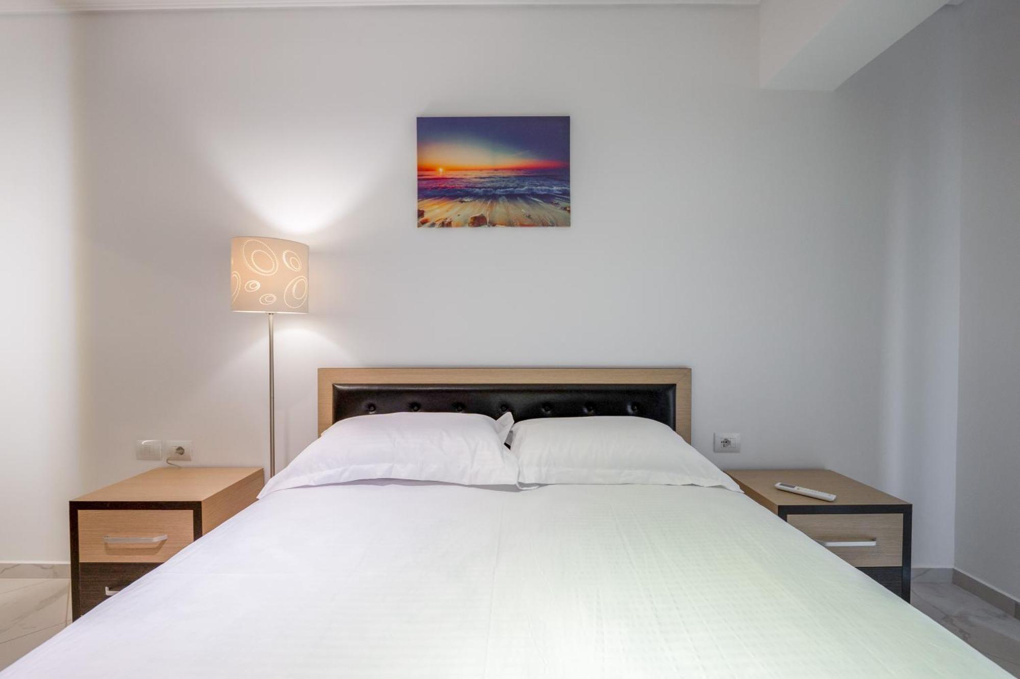 Mato Luxury Apartments Sarande Exterior photo